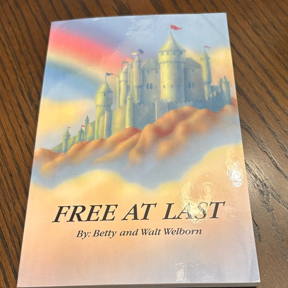 Free At Last Book with Inspirational Cover - Picture 1 of 4